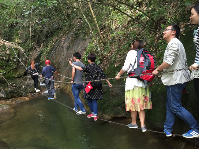 石台百丈崖秋浦河